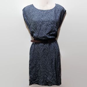 Red Hanger Navy Blue and White Floral Dress Size Women's Medium NEW with TAG